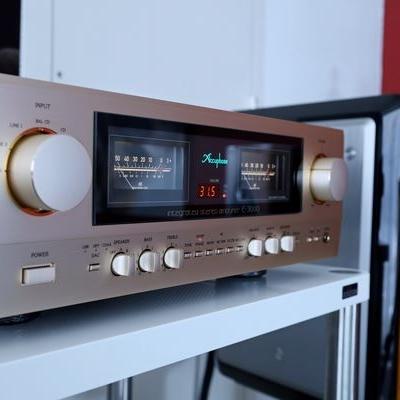 Accuphase E3000 