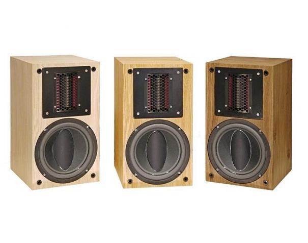 Der edle Schweizer Kompaktlautsprecher Swiss-HD Solo 6 in verschiedenen Holz- und Farbausführungen bei HiFi Zurmühle