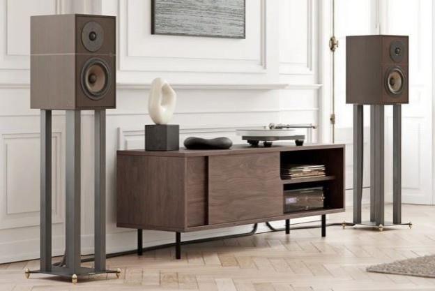 Musikalische High-End HiFi-Kette im Wohnraum – HiFi Zurmühle Luzern