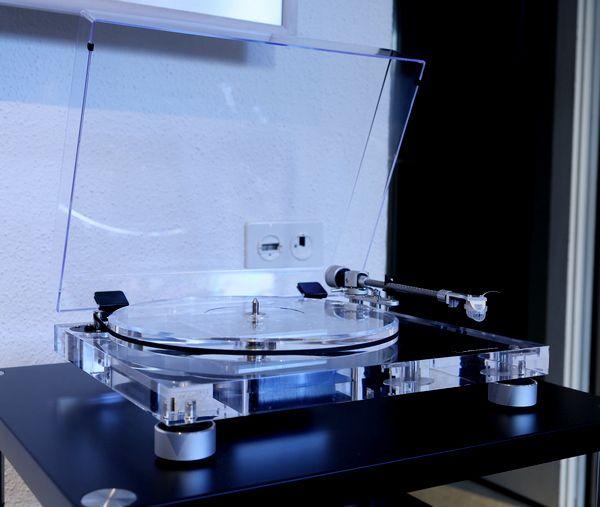 audio-technica-at-lpa2-acrylplattenspieler