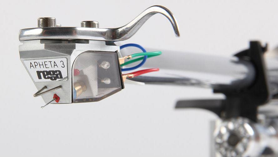 rega-rb3000