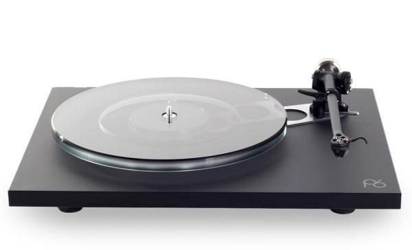 Rega Planar 6 High-End-Plattenspieler mit Neo PSU vorführbereit bei HiFi Zurmühle Luzern